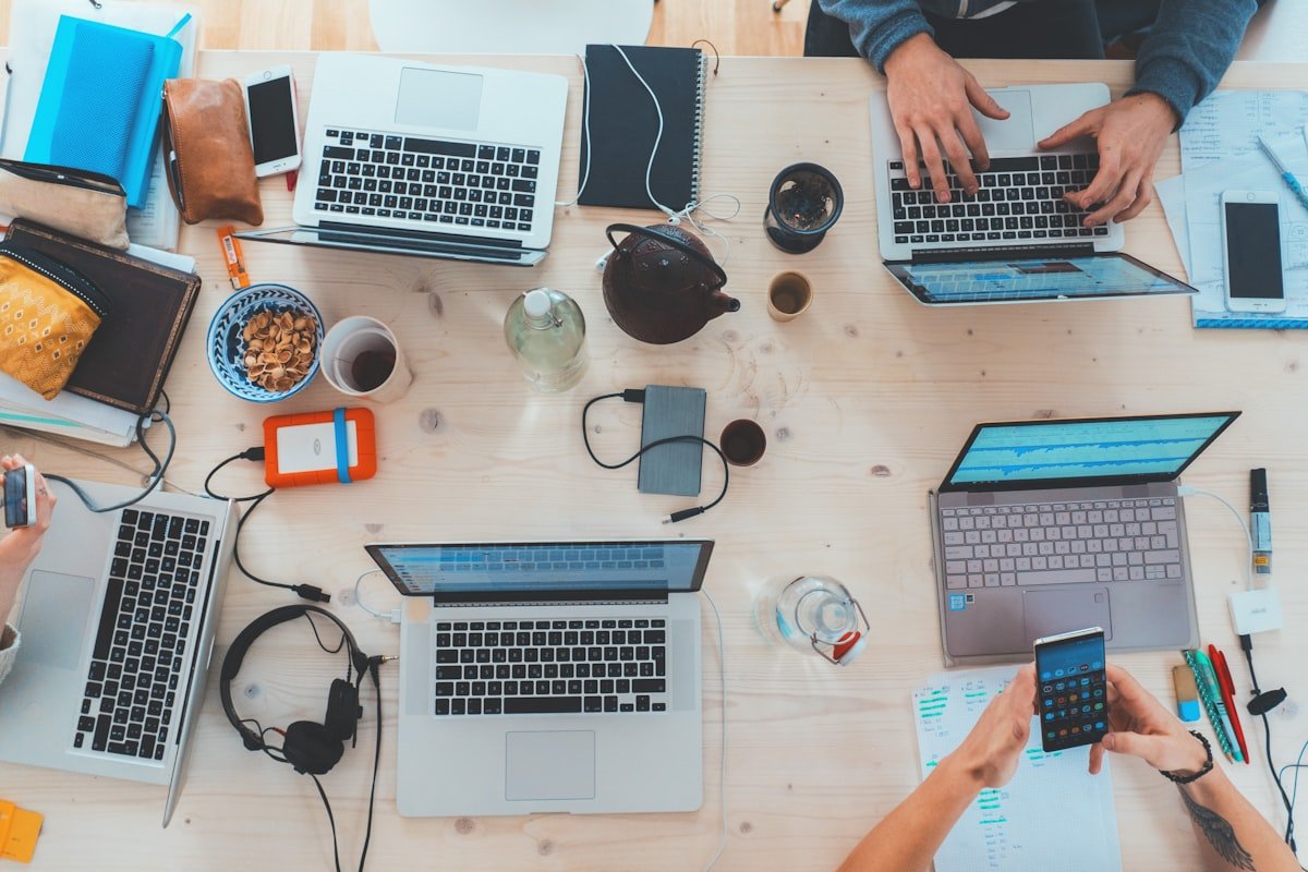 Pivot stratégique : quand changer de cap sauve l'entreprise