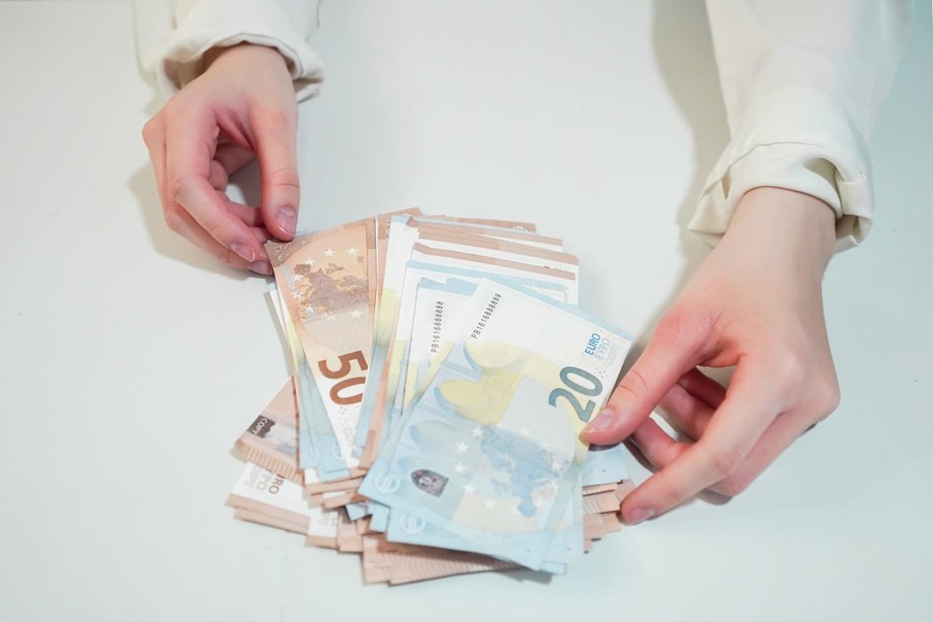 mains et billets